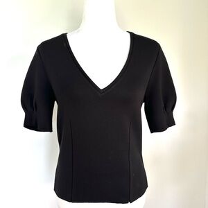 NWT DH New York Black Knit Jersey Top with Cool Sleeve Detailing
